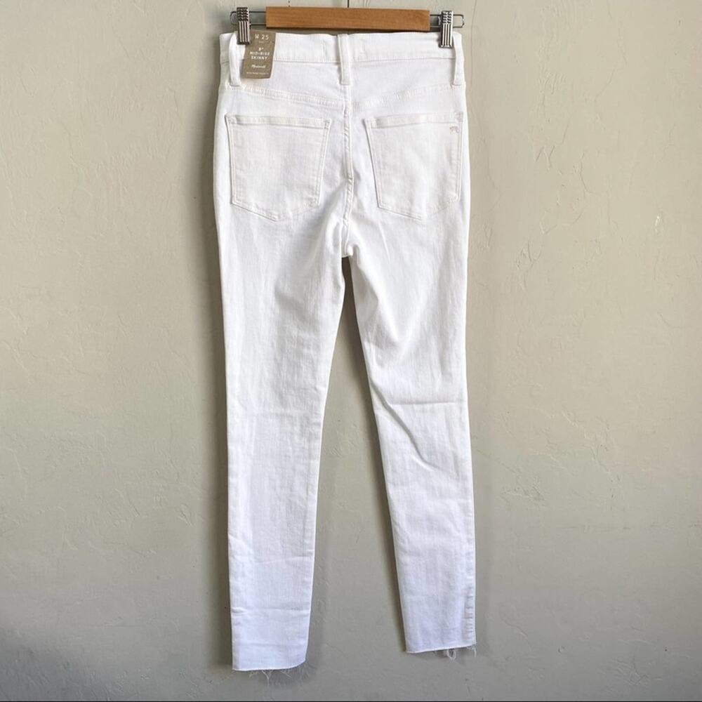 Madewell 9” Mid-Rise Skinny White Raw Hem Jeans - Picture 4 of 8